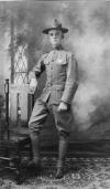 1917-sm-Leonard Jones Uniform03.jpg